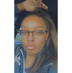 Meet your Posher, Brianna